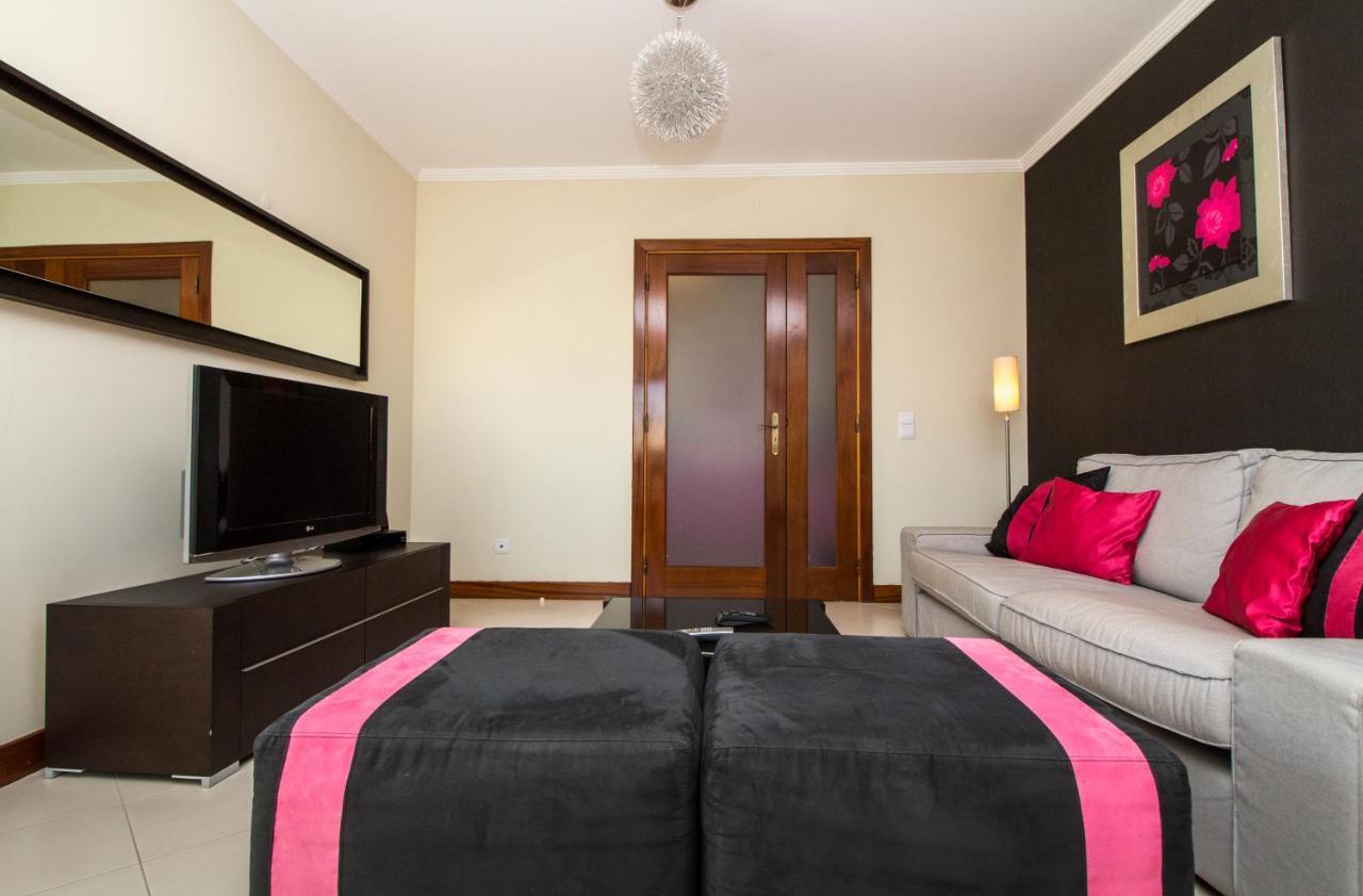 Family Apartment - Pool And Garden & Playground & Beach & אלבופיירה מראה חיצוני תמונה