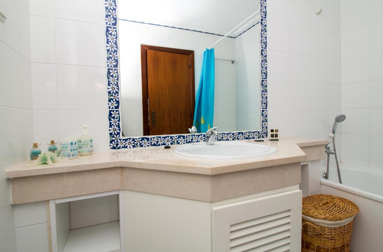 Family Apartment - Pool And Garden & Playground & Beach & אלבופיירה מראה חיצוני תמונה