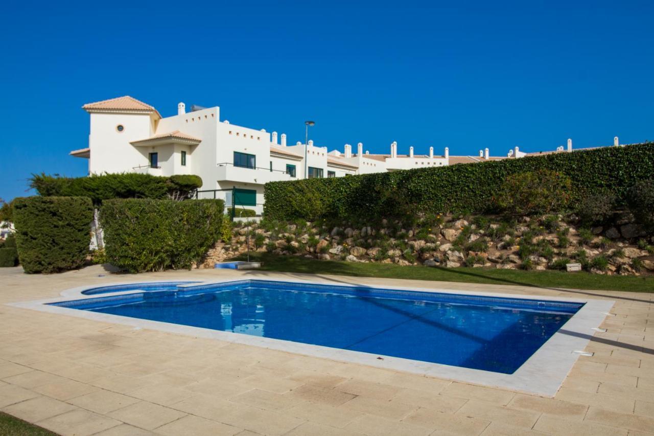 Family Apartment - Pool And Garden & Playground & Beach & אלבופיירה מראה חיצוני תמונה