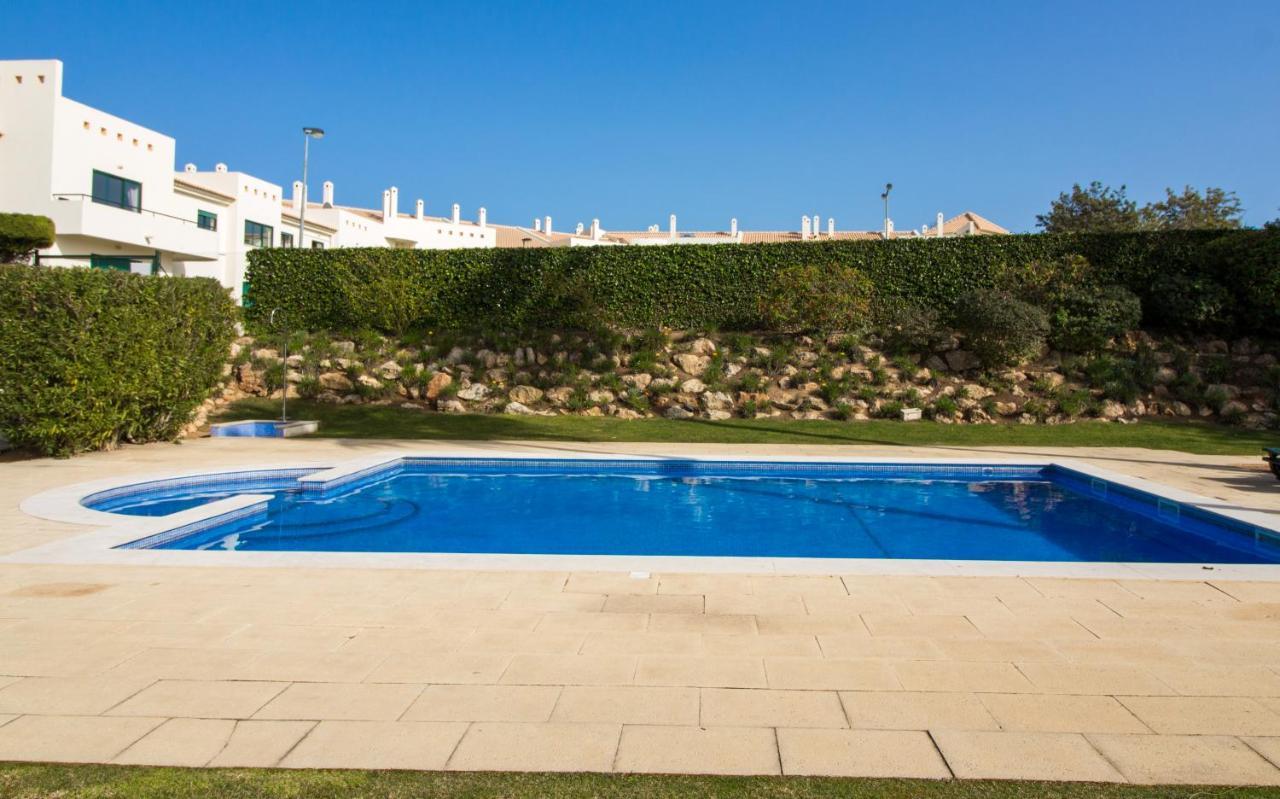 Family Apartment - Pool And Garden & Playground & Beach & אלבופיירה מראה חיצוני תמונה
